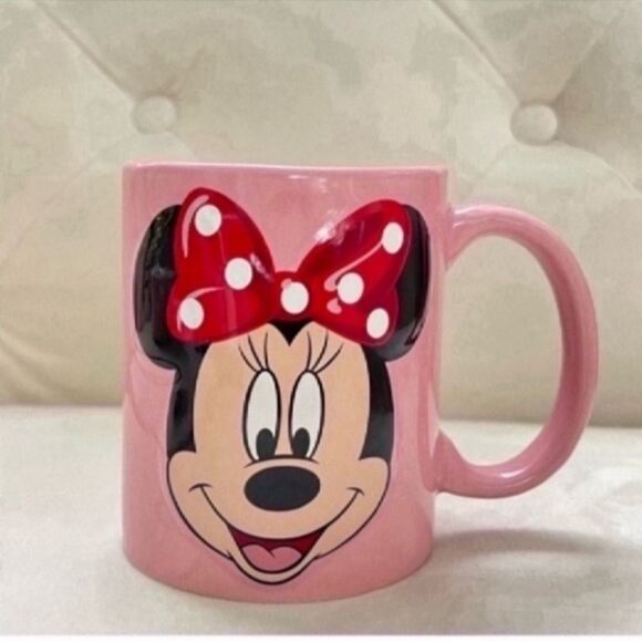 New Minnie Mouse Face Disney Coffee Mug - 11 oz - Picture 9 of 11